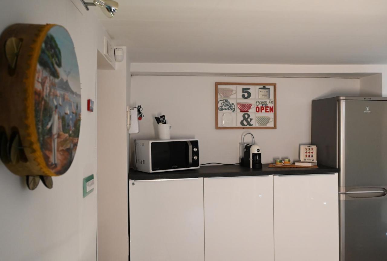 Appartamento Il Rifugio Di Beppe Napoli Esterno foto